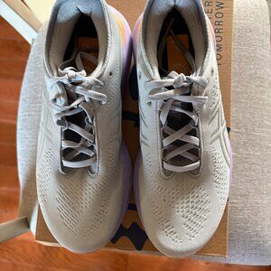 ASICS GEL-NIMBUS 25 Women's Athletic, Running Gym sneakers Size 7.5 Silver